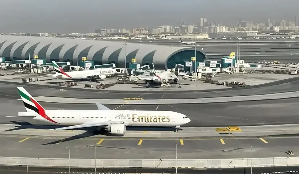 Dubai South Real Estate to Rise Amid Massive Al Maktoum Airport Expansion Plan Expertsعقارات دبي الجنوب تزدهر وسط خطة توسعة مطار آل مكتوم الضخمة الخبراء