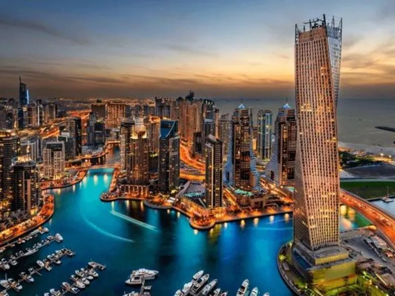 Dubai real estate British investors overtake Indians, Russians in record numbers as they flock to UAE for Golden Visas, tax-free luxury livingعقارات دبي يتفوق المستثمرون البريطانيون على الهنود والروس بأعداد قياسية حيث يتدفقون إلى الإمارات العربية المتحدة للحصول على تأشيرات ذهبية وحياة فاخرة معفاة من الضرائب