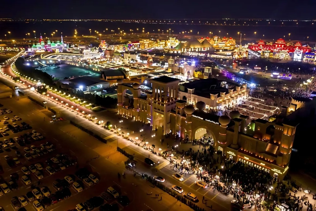 Global Village Dubai Where Tradition Meets Modernity In 2024القرية العالمية دبي حيث يلتقي التقليد بالحداثة في عام 2024