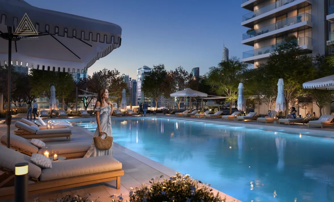 Marina Cove at Dubai Marina by Emaar Properties pool