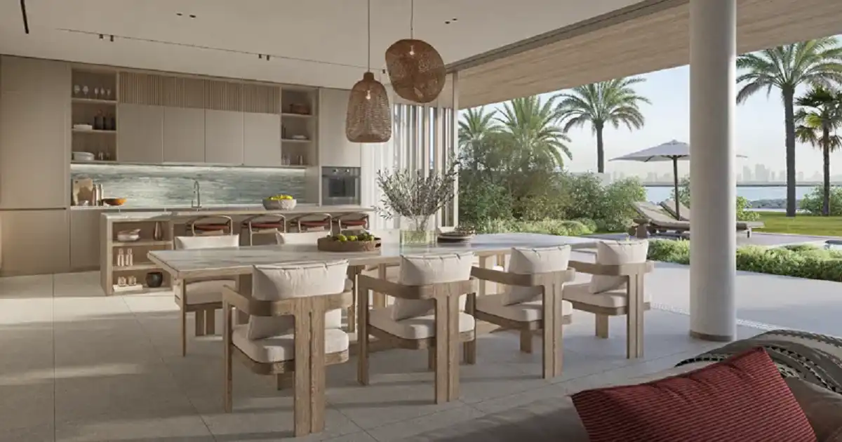 Kitchen & Dinning Area